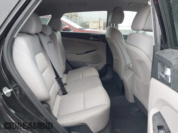 2017 Hyundai Tucson SE with VIN KM8J33A48HU276120, listed as a IAAI auction lot 41731715 with 108,486 mi miles. Bid and sale history available at carsss.com. Image 8.