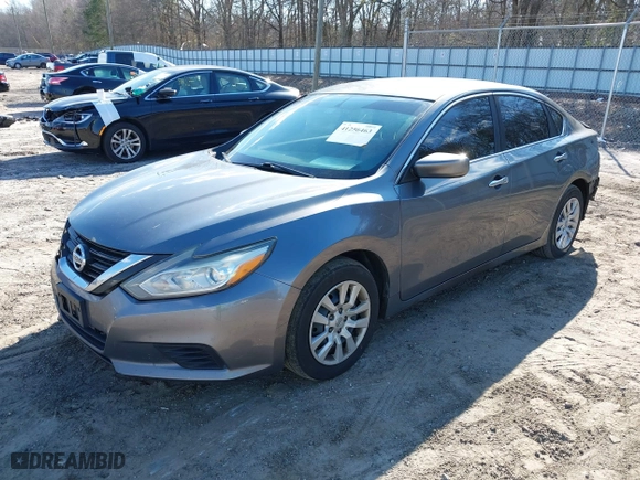 2017 Nissan Altima 2.5 S with VIN 1N4AL3AP4HN366542, listed as a IAAI auction lot 41256463 with 220,000 mi miles. Bid and sale history available at carsss.com. Image 17.