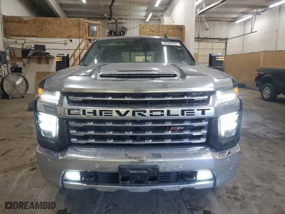 2021 Chevrolet Silverado 3500HD LTZ with VIN 1GC4YUEY6MF195556, listed as a Copart auction lot 42080565 with 137,185 mi miles and Salvage Title. Bid and sale history available at carsss.com. Image 5.