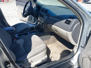 2011 Ford Fusion S with VIN 3FAHP0GA3BR311556, listed as a IAAI auction lot 41668511 with 200,159 mi miles. Bid and sale history available at carsss.com. Image 5.