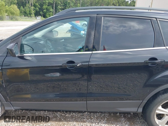 2013 Ford Escape SE с VIN 1FMCU9G96DUD66081, выставлен на аукционе IAAI как лот 42516401 с пробегом Не указан миль и . История ставок и продаж доступна на DreamBid. Изображение 14.