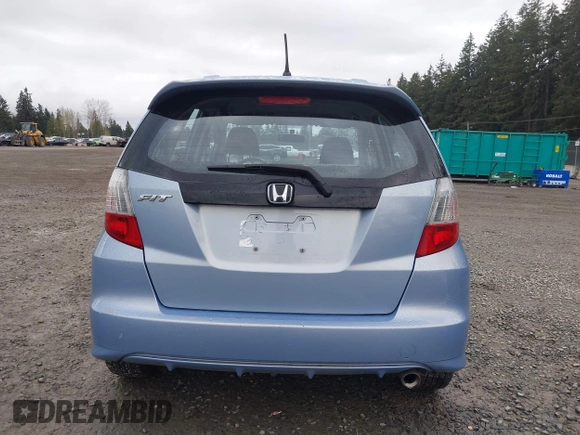 2009 Honda Fit Sport w/Navi with VIN JHMGE886X9S042490, listed as a IAAI auction lot 41931712 with 111,088 mi miles. Bid and sale history available at carsss.com. Image 17.