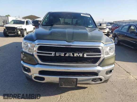 2021 Ram 1500 Big Horn z VIN 1C6RREFM8MN630286, wystawiony jako Copart lot #52309255 z przebiegiem 101 138 mil mil oraz Szkoda całkowita • Salvage title. Historia ofert i sprzedaży dostępna na DreamBid. Obrazek 5.