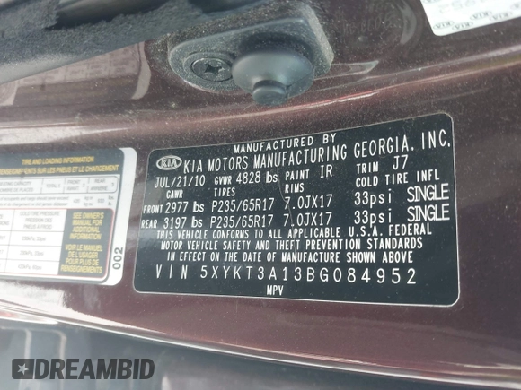 2011 Kia Sorento LX with VIN 5XYKT3A13BG084952, listed as a IAAI auction lot 42061498 with 284,445 mi miles. Bid and sale history available at carsss.com. Image 9.