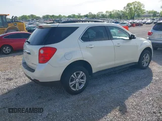 2013 Chevrolet Equinox LT with VIN 1GNALPEK9DZ132407, listed as a IAAI auction lot 42044083 with 60,198 mi miles. Bid and sale history available at carsss.com. Image 4.