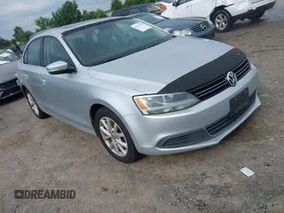 2013 Volkswagen Jetta SE с VIN 3VWDX7AJ4DM360787, выставлен на аукционе IAAI как лот 42787203 с пробегом 168 062 миль миль и . История ставок и продаж доступна на DreamBid. Изображение 1.