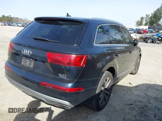 2017 Audi Q7 Prestige with VIN WA1VAAF75HD011877, listed as a IAAI auction lot 41751558 with 90,615 mi miles. Bid and sale history available at carsss.com. Image 4.
