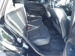 2019 Mercedes-Benz GLE 43 AMG z VIN 4JGED6EB2KA136193, wystawiony jako IAAI lot #41569175 z przebiegiem 59 970 mil mil oraz . Historia ofert i sprzedaży dostępna na DreamBid. Obrazek 8.
