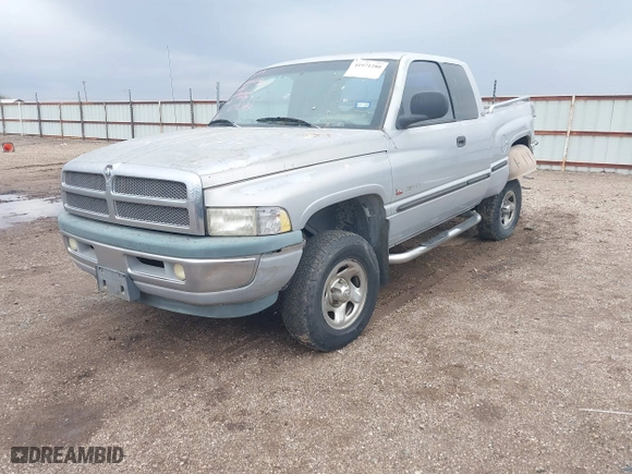 1999 Dodge Ram 1500 with VIN 3B7HF13Z8XG140644, listed as a IAAI auction lot 41971280 with 157,584 mi miles. Bid and sale history available at carsss.com. Image 17.