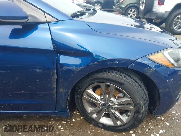 2017 Hyundai Elantra SE z VIN 5NPD84LFXHH128875, wystawiony jako IAAI lot #42260974 z przebiegiem 103 009 mil mil oraz . Historia ofert i sprzedaży dostępna na DreamBid. Obrazek 17.