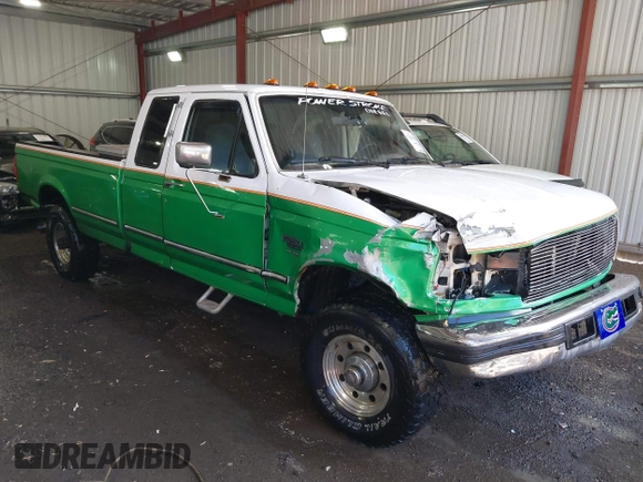 1997 Ford F-250 HD with VIN 1FTHX26F1VEB16291, listed as a IAAI auction lot 42046269 with 324,062 mi miles. Bid and sale history available at carsss.com. Image 1.