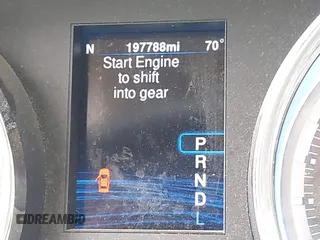 2014 Chrysler 300 z VIN 2C3CCAAG0EH157055, wystawiony jako IAAI lot #42039052 z przebiegiem 197 788 mil mil oraz . Historia ofert i sprzedaży dostępna na DreamBid. Obrazek 16.