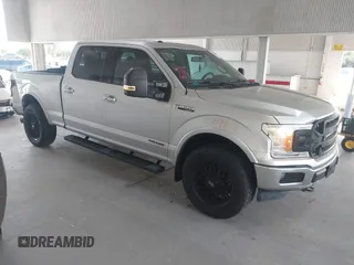 2018 Ford F-150 XL z VIN 1FTFW1E14JFE70076, wystawiony jako IAAI lot #42149521 z przebiegiem 54 113 mil mil oraz . Historia ofert i sprzedaży dostępna na DreamBid. Obrazek 1.