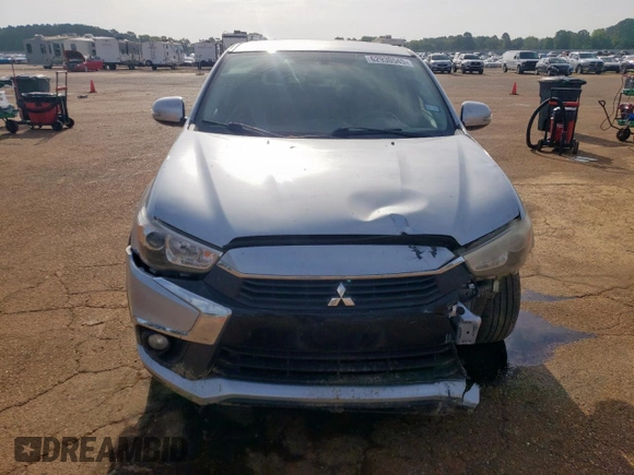 2017 Mitsubishi Outlander ES z VIN JA4AP3AUXHZ065264, wystawiony jako Copart lot #62930545 z przebiegiem 242 011 mil mil oraz Szkoda całkowita • Salvage title. Historia ofert i sprzedaży dostępna na DreamBid. Obrazek 5.