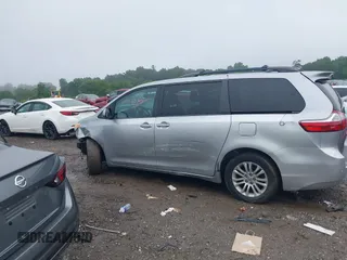 2015 Toyota Sienna XLE с VIN 5TDYK3DC3FS579087, выставлен на аукционе IAAI как лот 42456365 с пробегом 127 350 миль миль и . История ставок и продаж доступна на DreamBid. Изображение 14.