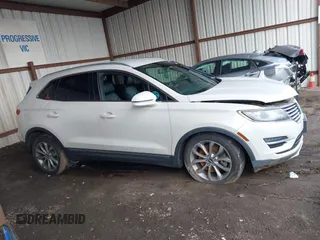 2016 Lincoln MKC Select with VIN 5LMCJ2C96GUJ31882, listed as a IAAI auction lot 42214335 with 100,737 mi miles and . Bid and sale history available at DreamBid. Image 13.