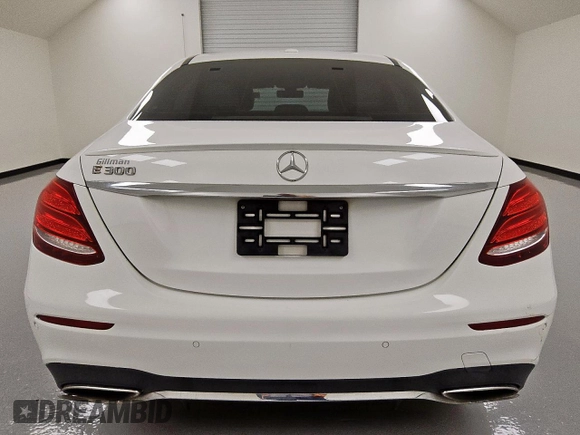 2017 Mercedes-Benz E 300 Luxury with VIN WDDZF4JB7HA048166, listed as a Copart auction lot 60746955 with 112,553 mi miles and Clean title. Bid and sale history available at DreamBid. Image 6.