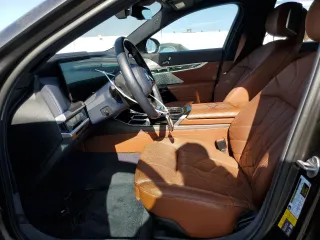 2023 BMW i7 xDrive60 z VIN WBY53EJ05PCM90595, wystawiony jako Copart lot #85151334 z przebiegiem 13 277 mil mil oraz Szkody całkowita. Historia ofert i sprzedaży dostępna na DreamBid. Obrazek 7.