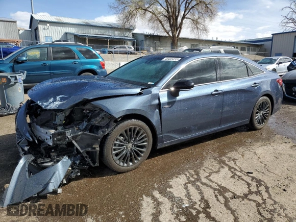 2021 Toyota Avalon Hybrid XSE z VIN 4T1EA1AB4MU009108, wystawiony jako Copart lot #48405855 z przebiegiem 41 097 mil mil oraz Szkoda całkowita • Salvage title. Historia ofert i sprzedaży dostępna na DreamBid. Obrazek 1.