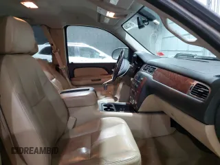 2008 Chevrolet Silverado 1500 LTZ with VIN 1GCEK19J98E195693, listed as a Copart auction lot 46072095 with 239,888 mi miles and Salvage Title. Bid and sale history available at DreamBid. Image 7.