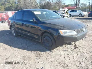 2012 Volkswagen Jetta SE z VIN 3VWDX7AJXCM105012, wystawiony jako IAAI lot #41654667 z przebiegiem 221 128 mil mil oraz . Historia ofert i sprzedaży dostępna na DreamBid. Obrazek 1.