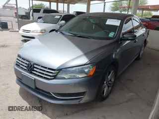 2015 Volkswagen Passat SE z VIN 1VWBV7A37FC072619, wystawiony jako IAAI lot #42389938 z przebiegiem 159 709 mil mil oraz . Historia ofert i sprzedaży dostępna na DreamBid. Obrazek 2.