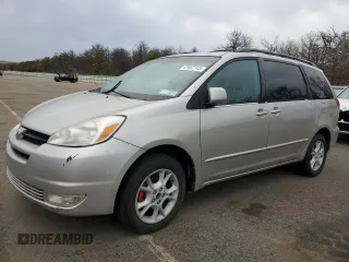 2004 Toyota Sienna XLE with VIN 5TDBA22C44S027729, listed as a Copart auction lot 47067745 with 213,427 mi miles and Clean Title. Bid and sale history available at carsss.com. Image 1.