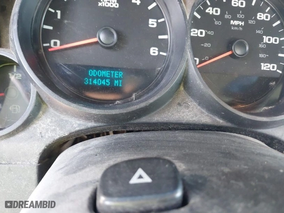 2008 Chevrolet Silverado 1500 Work Truck with VIN 1GCEC19C48Z328397, listed as a IAAI auction lot 42019900 with 314,045 mi miles. Bid and sale history available at carsss.com. Image 7.