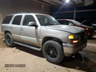 2000 GMC Yukon SLT with VIN 1GKEK13T9YJ130588, listed as a Copart auction lot 84827424 with 383,311 mi miles and Clean Title. Bid and sale history available at carsss.com. Image 4.
