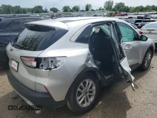 2020 Ford Escape SE z VIN 1FMCU0G61LUA83989, wystawiony jako Copart lot #53801744 z przebiegiem 42 894 mil mil oraz Nie do naprawy • Non repairable. Historia ofert i sprzedaży dostępna na DreamBid. Obrazek 3.