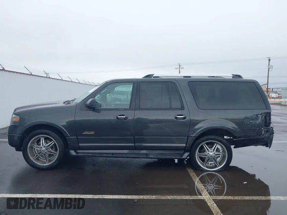 2007 Ford Expedition Max Limited z VIN 1FMFK20517LA80151, wystawiony jako IAAI lot #41775199 z przebiegiem 188 762 mil mil oraz . Historia ofert i sprzedaży dostępna na DreamBid. Obrazek 15.
