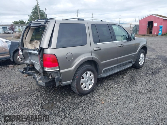 2003 Lincoln Aviator Premium z VIN 5LMEU78H93ZJ29120, wystawiony jako IAAI lot #42239414 z przebiegiem 196 479 mil mil oraz . Historia ofert i sprzedaży dostępna na DreamBid. Obrazek 4.