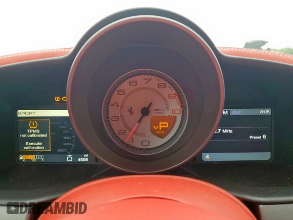 2014 Ferrari 458 Italia z VIN ZFF68NHA1E0198612, wystawiony jako Copart lot #54941365 z przebiegiem 4 506 mil mil oraz Szkoda całkowita • Salvage title. Historia ofert i sprzedaży dostępna na DreamBid. Obrazek 9.