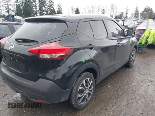 2019 Nissan Kicks SR with VIN 3N1CP5CU8KL566131, listed as a IAAI auction lot 41871449 with 41,041 mi miles and . Bid and sale history available at carsss.com. Image 4.