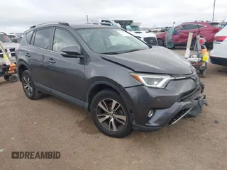 2018 Toyota RAV4 XLE with VIN JTMRFREV0JJ749388, listed as a IAAI auction lot 41613930 with 62,225 mi miles. Bid and sale history available at carsss.com. Image 1.