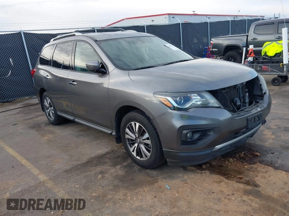 2017 Nissan Pathfinder SV z VIN 5N1DR2MN7HC660048, wystawiony jako IAAI lot #41447330 z przebiegiem 138 524 mil mil oraz . Historia ofert i sprzedaży dostępna na DreamBid. Obrazek 1.