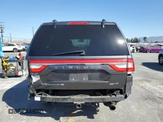 2015 Lincoln Navigator z VIN 5LMJJ3HT2FEJ12367, wystawiony jako Copart lot #56930865 z przebiegiem 71 415 mil mil oraz Szkody całkowita. Historia ofert i sprzedaży dostępna na DreamBid. Obrazek 6.