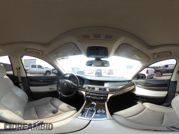 2011 BMW 7 Series 750Li xDrive z VIN WBAKC8C54BC431851, wystawiony jako IAAI lot #42216519 z przebiegiem 106 022 mil mil oraz . Historia ofert i sprzedaży dostępna na DreamBid. Obrazek 18.