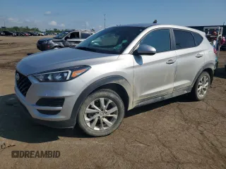 2020 Hyundai Tucson SE z VIN KM8J2CA40LU133609, wystawiony jako Copart lot #53423835 z przebiegiem 79 077 mil mil oraz Czysty tytuł • Clean title. Historia ofert i sprzedaży dostępna na DreamBid. Obrazek 1.