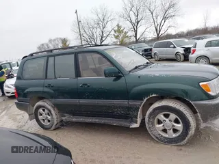 2000 Toyota Land Cruiser with VIN JT3HT05J8Y0084239, listed as a IAAI auction lot 41440548 with 240,000 mi miles. Bid and sale history available at carsss.com. Image 13.