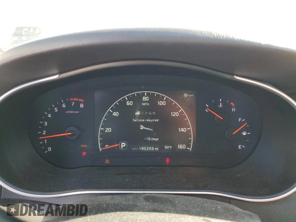 2014 Kia Cadenza Premium with VIN KNALN4D78E5151091, listed as a Copart auction lot 81319124 with 195,203 mi miles and Salvage Title. Bid and sale history available at carsss.com. Image 9.