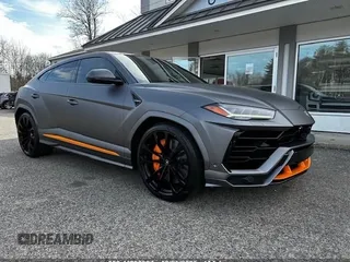 2019 Lamborghini Urus z VIN ZPBUA1ZLXKLA00924, wystawiony jako IAAI lot #41893987 z przebiegiem 44 903 mil mil oraz . Historia ofert i sprzedaży dostępna na DreamBid. Obrazek 1.