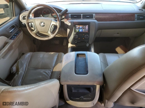 2011 GMC Sierra 2500HD SLT with VIN 1GT121C86BF128555, listed as a Copart auction lot 46121585 with 343,675 mi miles and Salvage Title. Bid and sale history available at carsss.com. Image 8.