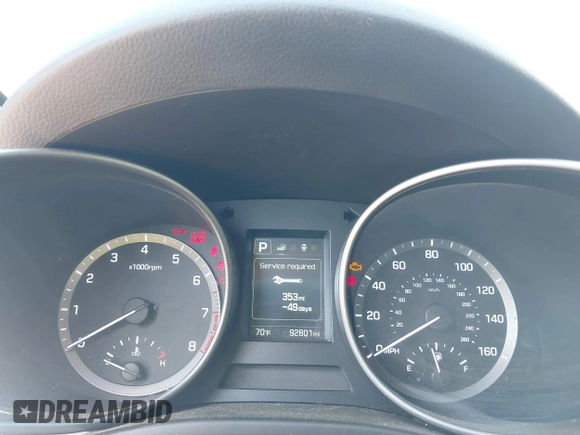 2017 Hyundai Santa Fe Sport 2.4L with VIN 5NMZT3LB4HH032913, listed as a IAAI auction lot 41978352 with 92,801 mi miles. Bid and sale history available at carsss.com. Image 7.