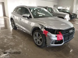 2019 Audi Q5 Premium Plus with VIN WA1BNAFY8K2034380, listed as a IAAI auction lot 41697243 with 80,377 mi miles. Bid and sale history available at carsss.com. Image 1.