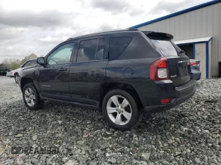 2014 Jeep Compass Latitude with VIN 1C4NJDEB6ED623613, listed as a Copart auction lot 52078795 with 186,156 mi miles and Clean Title. Bid and sale history available at carsss.com. Image 2.