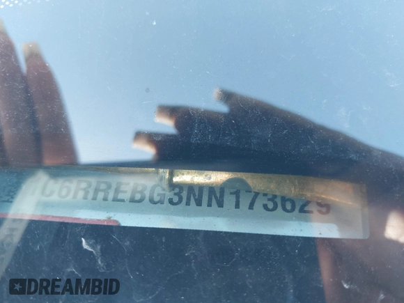 2022 Ram 1500 Big Horn z VIN 1C6RREBG3NN173629, wystawiony jako IAAI lot #40765434 z przebiegiem 57 662 mil mil oraz . Historia ofert i sprzedaży dostępna na DreamBid. Obrazek 9.