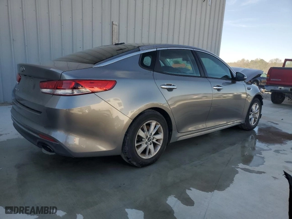 2016 Kia Optima LX with VIN 5XXGT4L30GG016971, listed as a Copart auction lot 49651135 with 220,509 mi miles and Salvage Title. Bid and sale history available at carsss.com. Image 3.