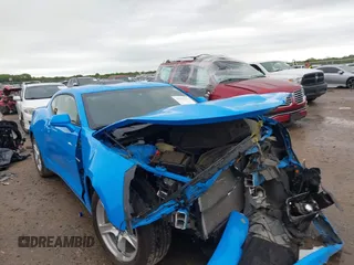 2023 Chevrolet Camaro 1LT z VIN 1G1FB1RS1P0140463, wystawiony jako IAAI lot #41952133 z przebiegiem 42 043 mil mil oraz . Historia ofert i sprzedaży dostępna na DreamBid. Obrazek 1.