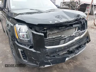 2020 Kia Telluride SX with VIN 5XYP5DHC5LG079332, listed as a IAAI auction lot 42080415 with 60,695 mi miles and . Bid and sale history available at carsss.com. Image 6.